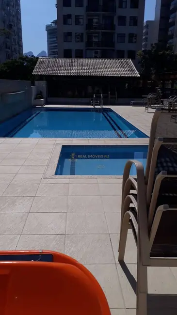 Foto 2 de Apartamento com 2 quartos para alugar, 75m2 em Rio De Janeiro - RJ