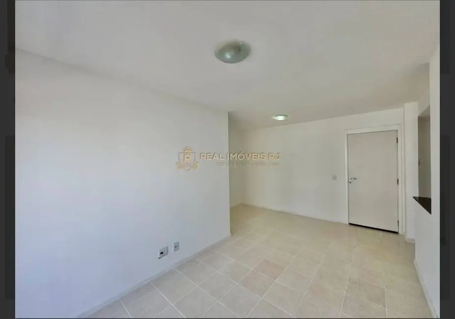 Apartamento à venda, 61m2 em Jacarepaguá, Rio De Janeiro - RJ - imagem 3 Foto 3 de Apartamento à venda, 61m2 em Jacarepaguá, Rio De Janeiro - RJ