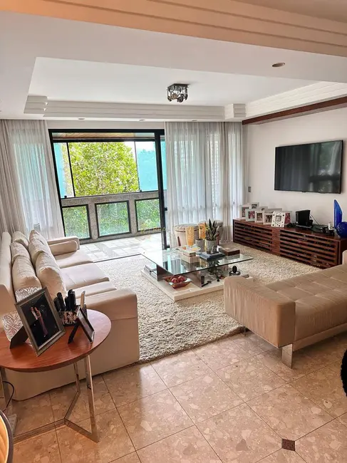 Apartamento com 4 quartos à venda, 215m2 em Barra da Tijuca, Rio De Janeiro - RJ - imagem 5 Foto 5 de Apartamento com 4 quartos à venda, 215m2 em Barra da Tijuca, Rio De Janeiro - RJ