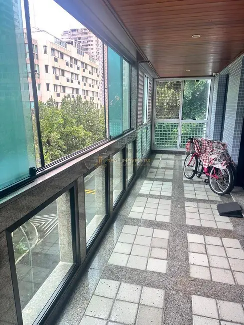 Apartamento com 4 quartos à venda, 215m2 em Barra da Tijuca, Rio De Janeiro - RJ - imagem 3 Foto 3 de Apartamento com 4 quartos à venda, 215m2 em Barra da Tijuca, Rio De Janeiro - RJ