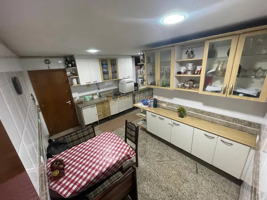 Apartamento com 3 quartos à venda, 200m2 em Barra da Tijuca, Rio De Janeiro - RJ - imagem 8 Foto 8 de Apartamento com 3 quartos à venda, 200m2 em Barra da Tijuca, Rio De Janeiro - RJ