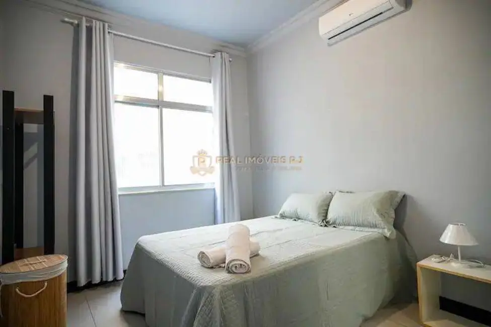 Foto 4 de Apartamento com 3 quartos à venda, 75m2 em Copacabana, Rio De Janeiro - RJ