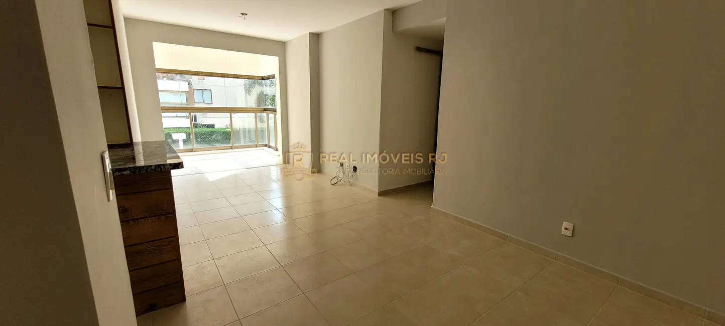 Apartamento com 3 quartos à venda e para alugar, 85m2 em Recreio dos Bandeirantes, Rio De Janeiro - RJ - imagem 3 Foto 3 de Apartamento com 3 quartos à venda e para alugar, 85m2 em Recreio dos Bandeirantes, Rio De Janeiro - RJ