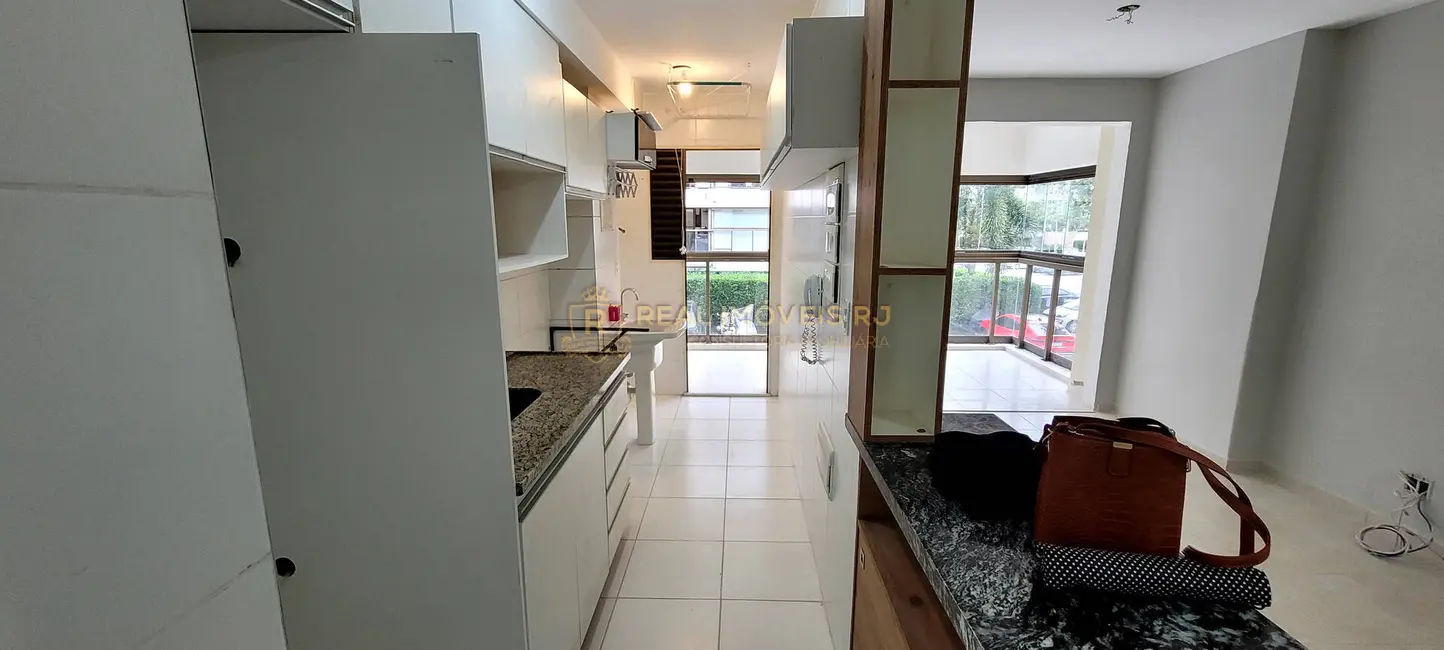 Apartamento com 3 quartos à venda e para alugar, 85m2 em Recreio dos Bandeirantes, Rio De Janeiro - RJ - imagem 8 Foto 8 de Apartamento com 3 quartos à venda e para alugar, 85m2 em Recreio dos Bandeirantes, Rio De Janeiro - RJ