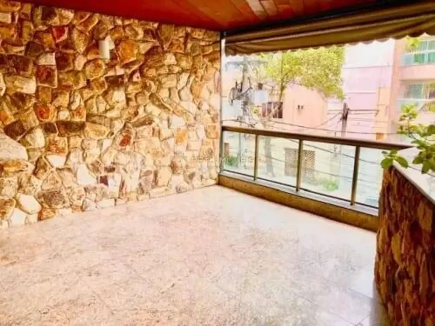 Foto 2 de Apartamento com 4 quartos para alugar, 130m2 em Barra da Tijuca, Rio De Janeiro - RJ