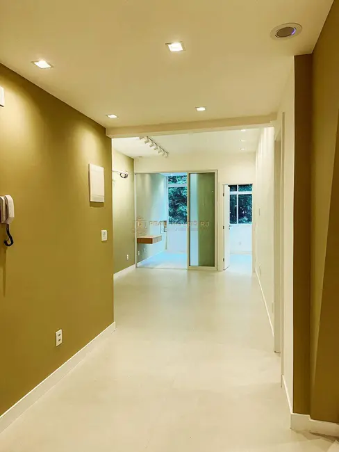 Foto 1 de Apartamento com 2 quartos à venda, 55m2 em Leblon, Rio De Janeiro - RJ