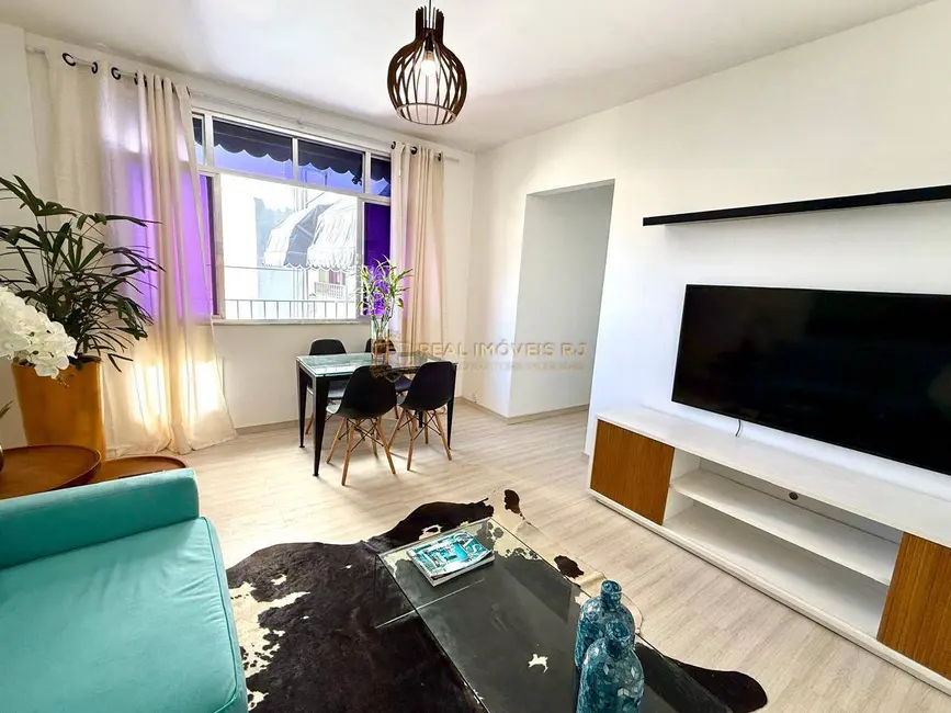 Foto 5 de Apartamento com 2 quartos para alugar, 75m2 em Copacabana, Rio De Janeiro - RJ