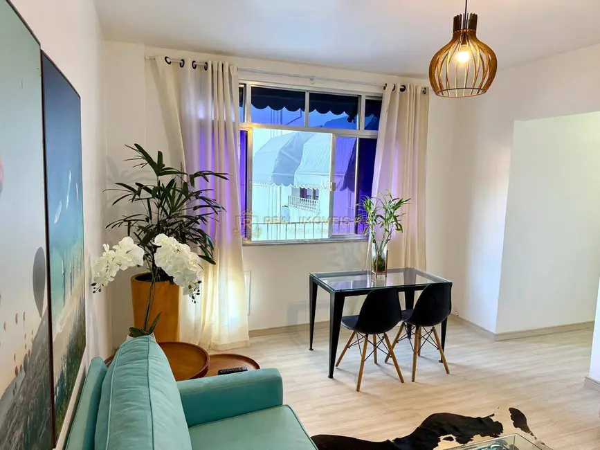 Foto 2 de Apartamento com 2 quartos para alugar, 75m2 em Copacabana, Rio De Janeiro - RJ