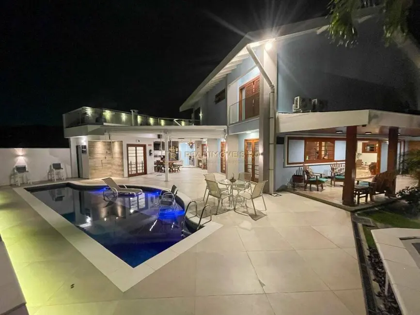 Foto 2 de Casa com 5 quartos à venda, 655m2 em Freguesia (Jacarepaguá), Rio De Janeiro - RJ