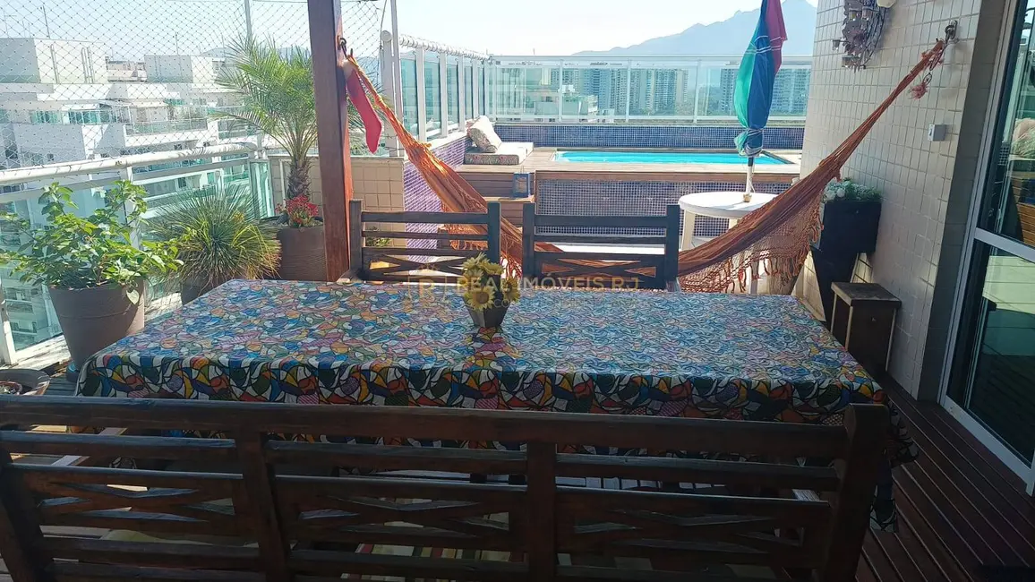 Foto 2 de Apartamento com 4 quartos à venda, 170m2 em Rio De Janeiro - RJ