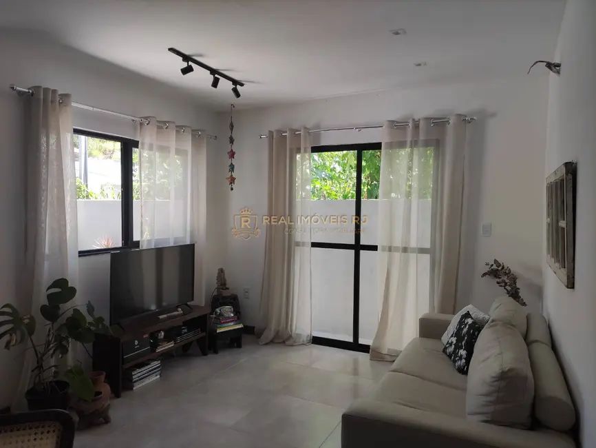 Foto 2 de Casa com 2 quartos à venda, 110m2 em Vargem Grande, Rio De Janeiro - RJ