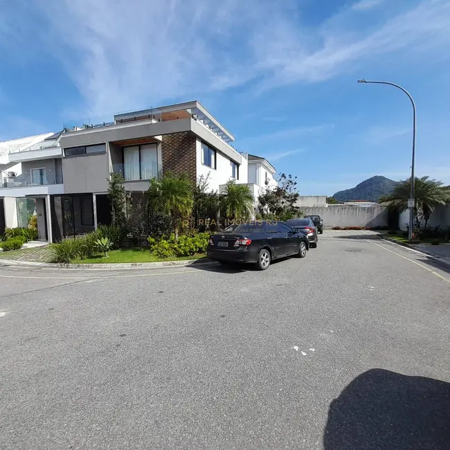 Foto 2 de Casa com 3 quartos à venda, 420m2 em Vargem Pequena, Rio De Janeiro - RJ