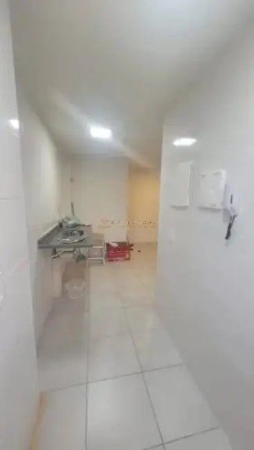 Apartamento com 2 quartos à venda, 45m2 em Tanque, Rio De Janeiro - RJ - imagem 3 Foto 3 de Apartamento com 2 quartos à venda, 45m2 em Tanque, Rio De Janeiro - RJ