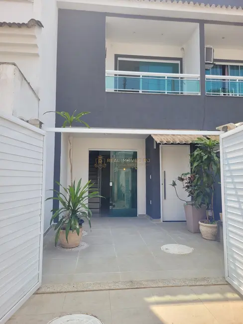Foto 2 de Casa com 4 quartos à venda, 135m2 em Vargem Grande, Rio De Janeiro - RJ