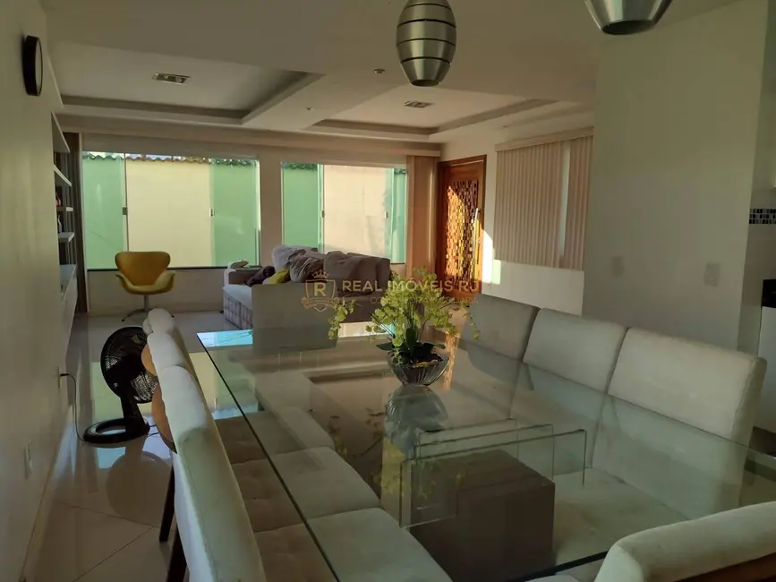 Foto 2 de Casa com 3 quartos à venda, 270m2 em Vargem Grande, Rio De Janeiro - RJ