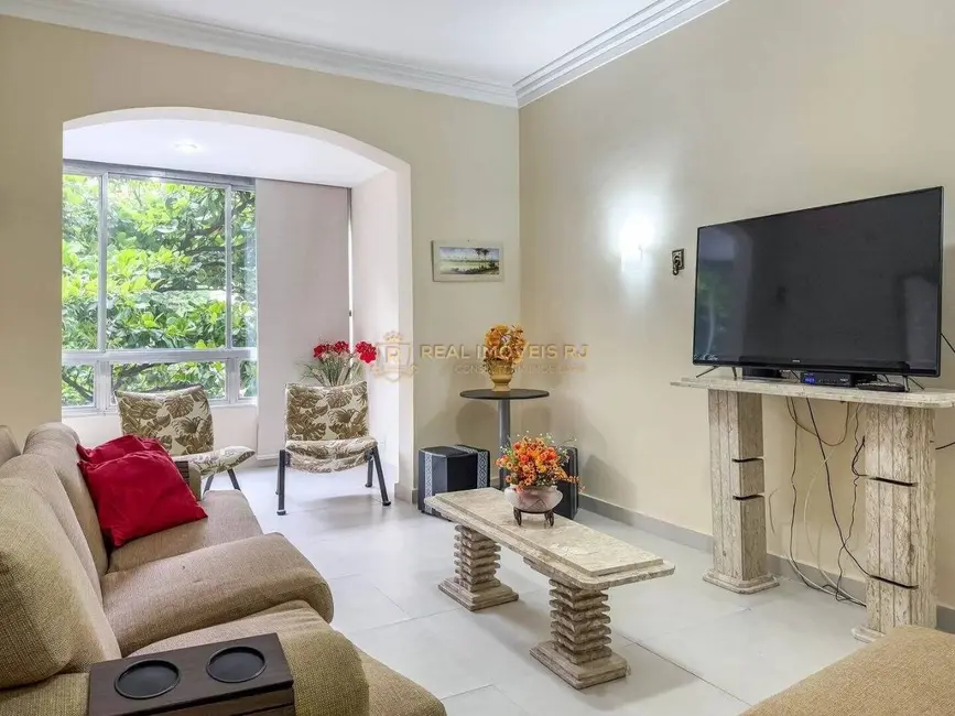 Foto 4 de Apartamento com 3 quartos à venda, 152m2 em Copacabana, Rio De Janeiro - RJ