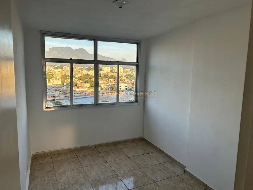 Apartamento com 2 quartos à venda, 60m2 em Taquara, Rio De Janeiro - RJ - imagem 3 Foto 3 de Apartamento com 2 quartos à venda, 60m2 em Taquara, Rio De Janeiro - RJ