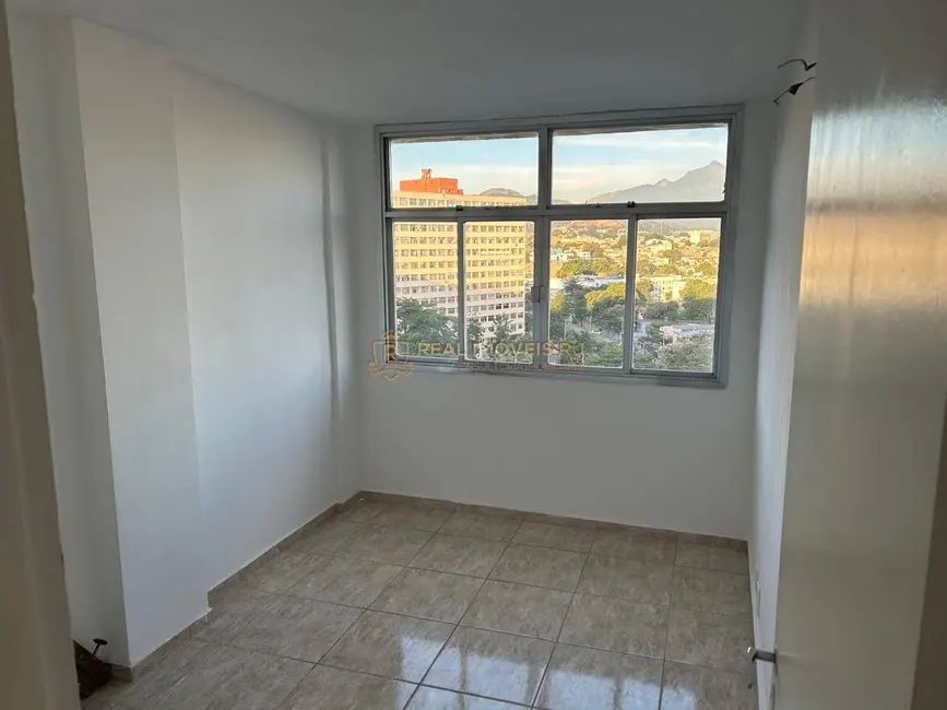 Foto 2 de Apartamento com 2 quartos à venda, 60m2 em Taquara, Rio De Janeiro - RJ