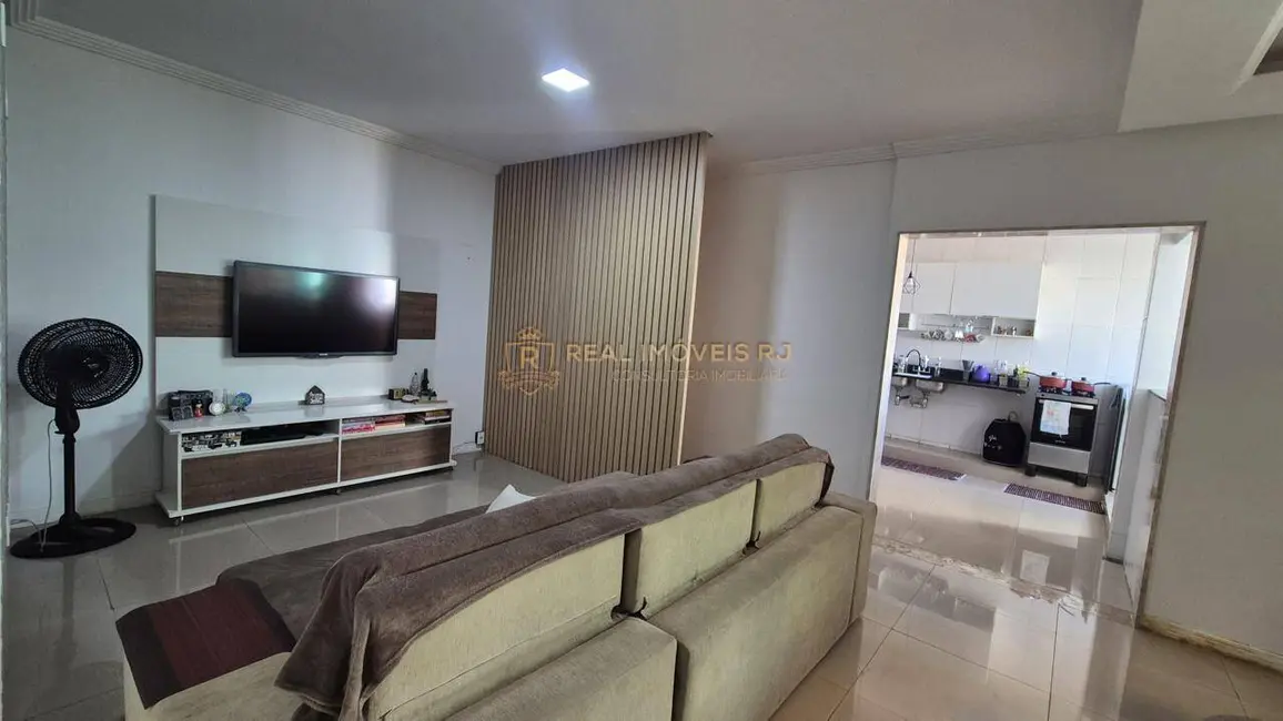 Foto 2 de Apartamento com 2 quartos à venda, 85m2 em Vila Valqueire, Rio De Janeiro - RJ