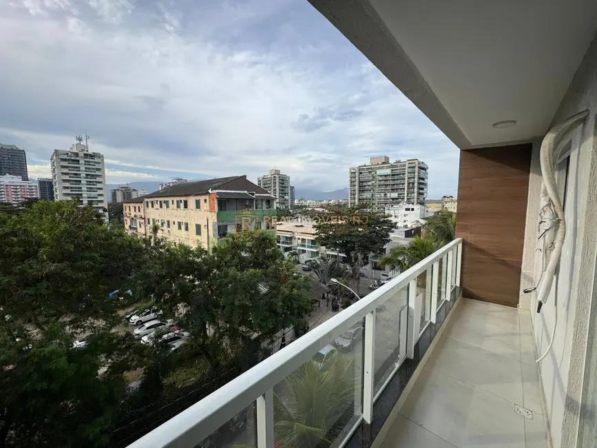 Foto 2 de Apartamento com 2 quartos à venda, 70m2 em Recreio dos Bandeirantes, Rio De Janeiro - RJ