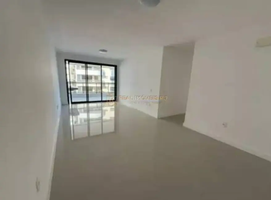 Apartamento com 3 quartos à venda, 118m2 em Rio De Janeiro - RJ - imagem 4 Foto 4 de Apartamento com 3 quartos à venda, 118m2 em Rio De Janeiro - RJ