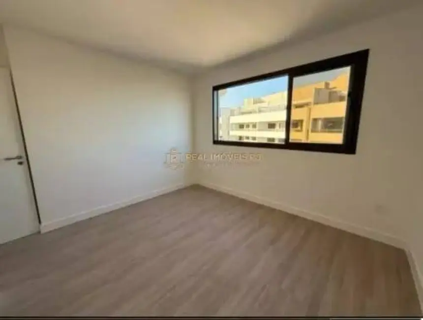 Apartamento com 3 quartos à venda, 118m2 em Rio De Janeiro - RJ - imagem 3 Foto 3 de Apartamento com 3 quartos à venda, 118m2 em Rio De Janeiro - RJ
