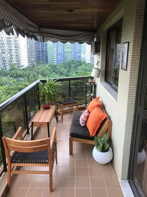 Foto 1 de Apartamento com 3 quartos à venda, 98m2 em Barra da Tijuca, Rio De Janeiro - RJ