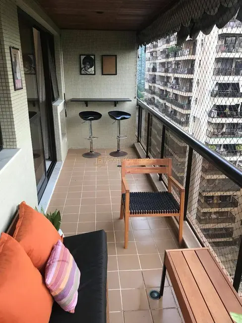 Foto 2 de Apartamento com 3 quartos à venda, 98m2 em Barra da Tijuca, Rio De Janeiro - RJ