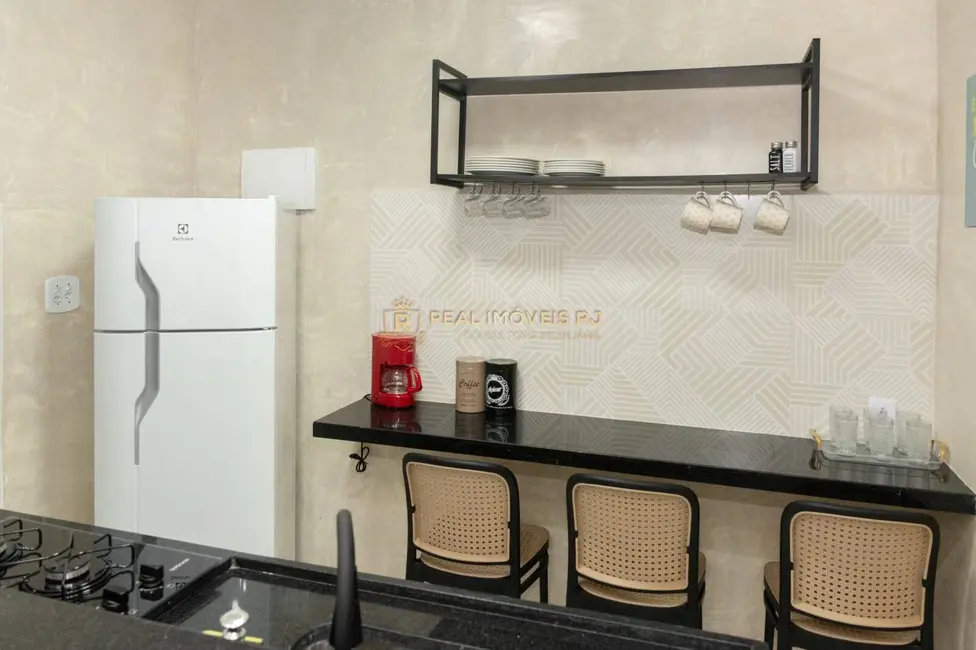 Apartamento com 2 quartos à venda, 54m2 em Copacabana, Rio De Janeiro - RJ - imagem 7 Foto 7 de Apartamento com 2 quartos à venda, 54m2 em Copacabana, Rio De Janeiro - RJ