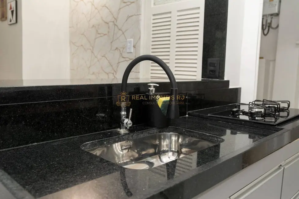 Apartamento com 2 quartos à venda, 54m2 em Copacabana, Rio De Janeiro - RJ - imagem 9 Foto 9 de Apartamento com 2 quartos à venda, 54m2 em Copacabana, Rio De Janeiro - RJ