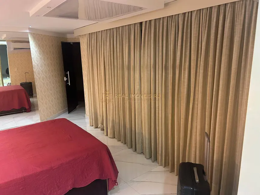 Foto 9 de Casa com 3 quartos à venda, 430m2 em Vargem Pequena, Rio De Janeiro - RJ