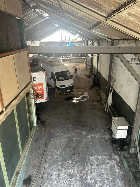 Armazém / Galpão para alugar, 460m2 em Ramos, Rio De Janeiro - RJ - imagem 8 Foto 8 de Armazém / Galpão para alugar, 460m2 em Ramos, Rio De Janeiro - RJ