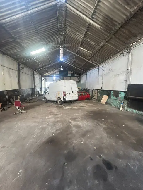 Foto 2 de Armazém / Galpão para alugar, 460m2 em Ramos, Rio De Janeiro - RJ