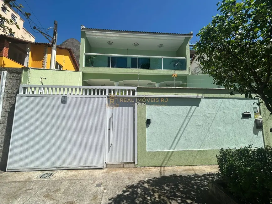 Foto 2 de Casa com 4 quartos à venda, 320m2 em Grajaú, Rio De Janeiro - RJ