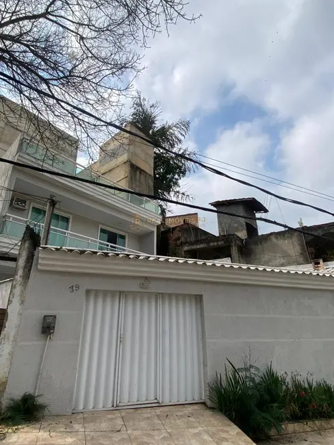 Casa com 2 quartos à venda, 150m2 em Vila Valqueire, Rio De Janeiro - RJ - imagem 1 Foto 1 de Casa com 2 quartos à venda, 150m2 em Vila Valqueire, Rio De Janeiro - RJ