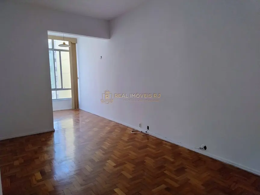 Apartamento com 3 quartos à venda, 115m2 em Copacabana, Rio De Janeiro - RJ - imagem 1 Foto 1 de Apartamento com 3 quartos à venda, 115m2 em Copacabana, Rio De Janeiro - RJ