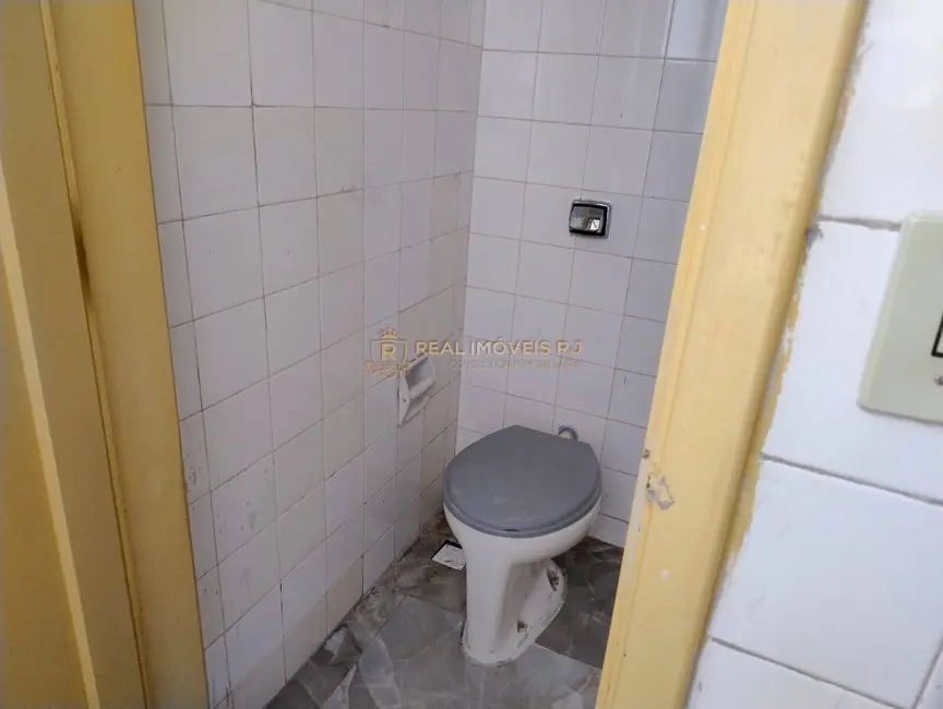 Apartamento com 3 quartos à venda, 115m2 em Copacabana, Rio De Janeiro - RJ - imagem 4 Foto 4 de Apartamento com 3 quartos à venda, 115m2 em Copacabana, Rio De Janeiro - RJ