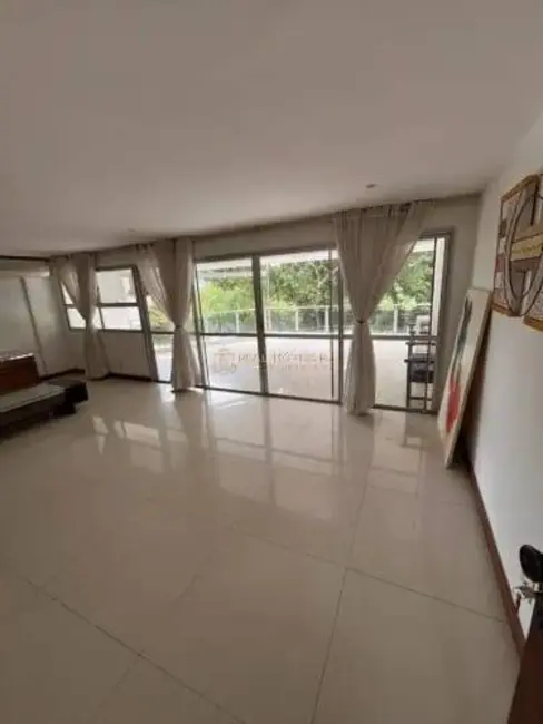 Apartamento com 3 quartos à venda, 193m2 em Recreio dos Bandeirantes, Rio De Janeiro - RJ - imagem 2 Foto 2 de Apartamento com 3 quartos à venda, 193m2 em Recreio dos Bandeirantes, Rio De Janeiro - RJ