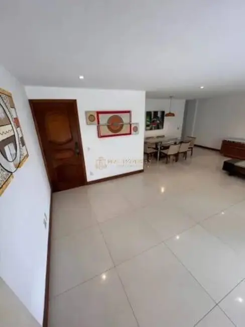 Apartamento com 3 quartos à venda, 193m2 em Recreio dos Bandeirantes, Rio De Janeiro - RJ - imagem 1 Foto 1 de Apartamento com 3 quartos à venda, 193m2 em Recreio dos Bandeirantes, Rio De Janeiro - RJ