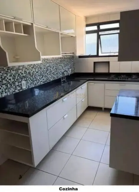 Apartamento com 4 quartos à venda, 140m2 em Tijuca, Rio De Janeiro - RJ - imagem 6 Foto 6 de Apartamento com 4 quartos à venda, 140m2 em Tijuca, Rio De Janeiro - RJ