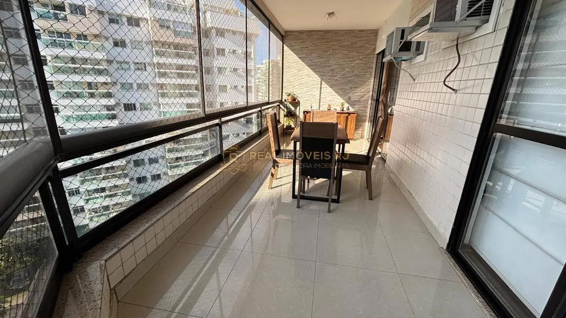 Foto 3 de Apartamento com 3 quartos à venda, 150m2 em Rio De Janeiro - RJ