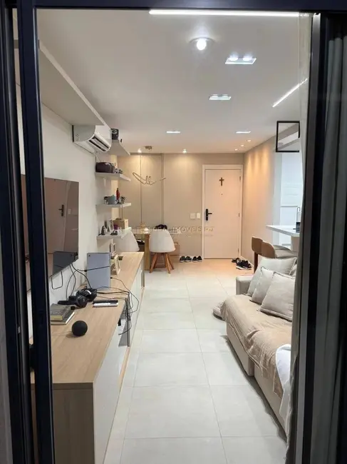 Foto 2 de Apartamento com 2 quartos à venda, 80m2 em Barra da Tijuca, Rio De Janeiro - RJ