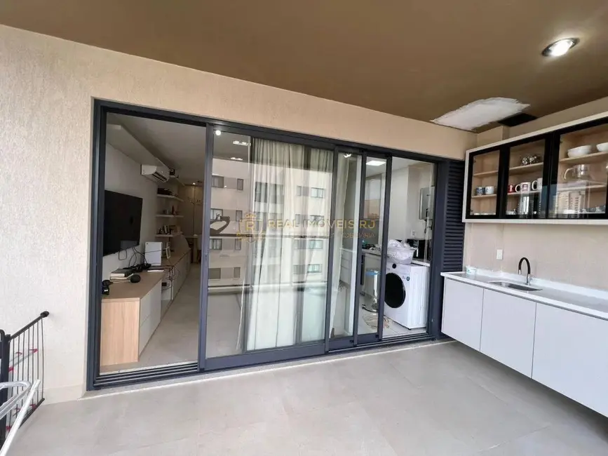 Foto 3 de Apartamento com 2 quartos à venda, 80m2 em Barra da Tijuca, Rio De Janeiro - RJ