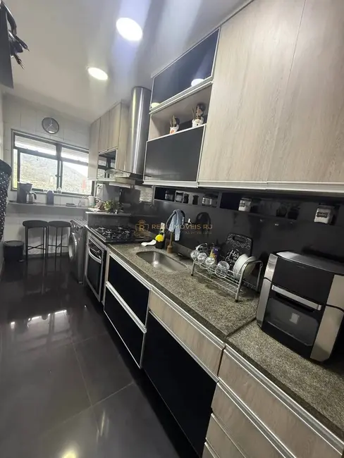 Cobertura com 3 quartos à venda, 210m2 em Jacarepaguá, Rio De Janeiro - RJ - imagem 2 Foto 2 de Cobertura com 3 quartos à venda, 210m2 em Jacarepaguá, Rio De Janeiro - RJ