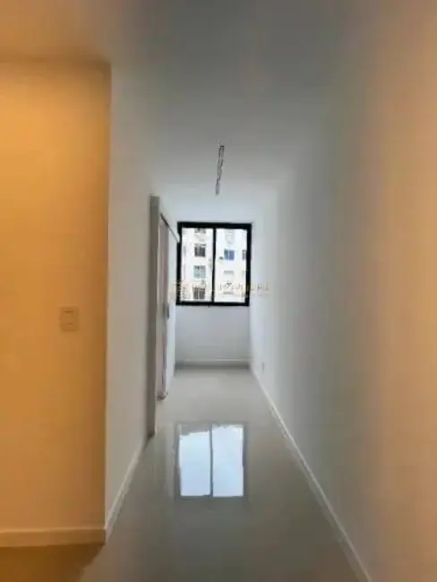 Apartamento com 1 quarto à venda, 33m2 em Ipanema, Rio De Janeiro - RJ - imagem 1 Foto 1 de Apartamento com 1 quarto à venda, 33m2 em Ipanema, Rio De Janeiro - RJ