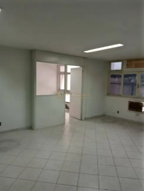 Sala Comercial à venda, 80m2 em Centro, Rio De Janeiro - RJ - imagem 6 Foto 6 de Sala Comercial à venda, 80m2 em Centro, Rio De Janeiro - RJ