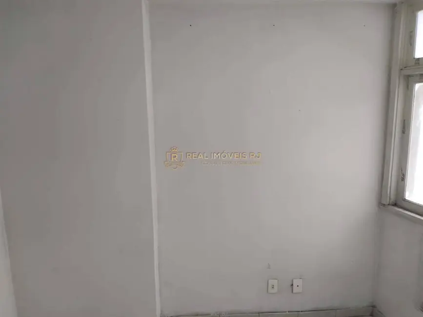 Sala Comercial à venda, 80m2 em Centro, Rio De Janeiro - RJ - imagem 5 Foto 5 de Sala Comercial à venda, 80m2 em Centro, Rio De Janeiro - RJ