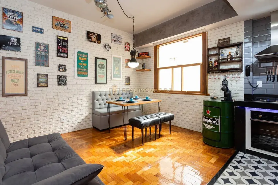 Apartamento com 1 quarto à venda, 40m2 em Copacabana, Rio De Janeiro - RJ - imagem 4 Foto 4 de Apartamento com 1 quarto à venda, 40m2 em Copacabana, Rio De Janeiro - RJ