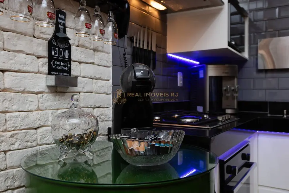 Apartamento com 1 quarto à venda, 40m2 em Copacabana, Rio De Janeiro - RJ - imagem 8 Foto 8 de Apartamento com 1 quarto à venda, 40m2 em Copacabana, Rio De Janeiro - RJ