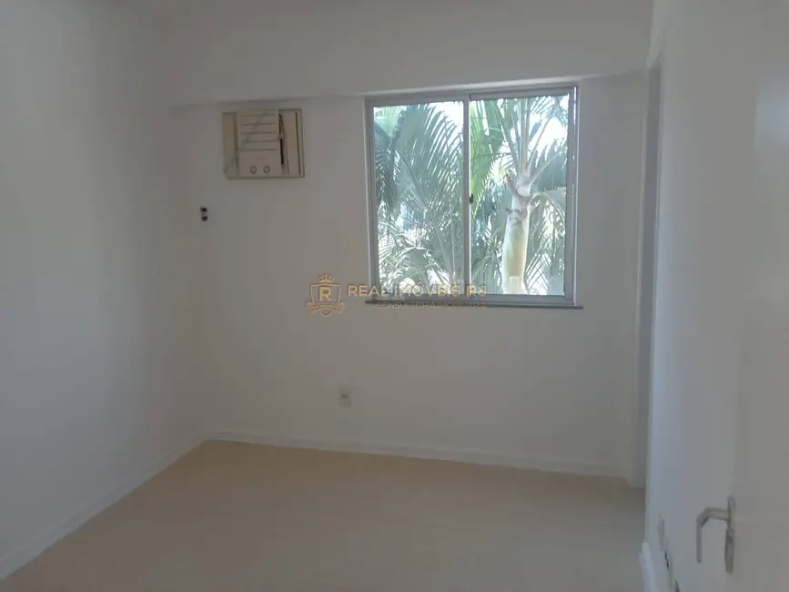 Foto 9 de Apartamento com 2 quartos à venda, 70m2 em Rio De Janeiro - RJ